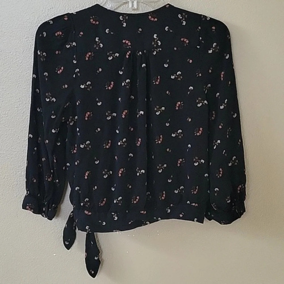 Madewell Black Flower Toss Wrap Blouse - Size Small - Picture 7 of 8